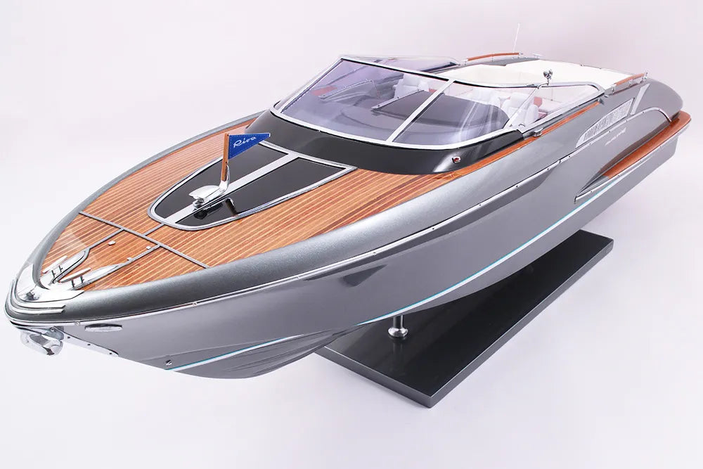Riva Rivamare ("Grey Shark")