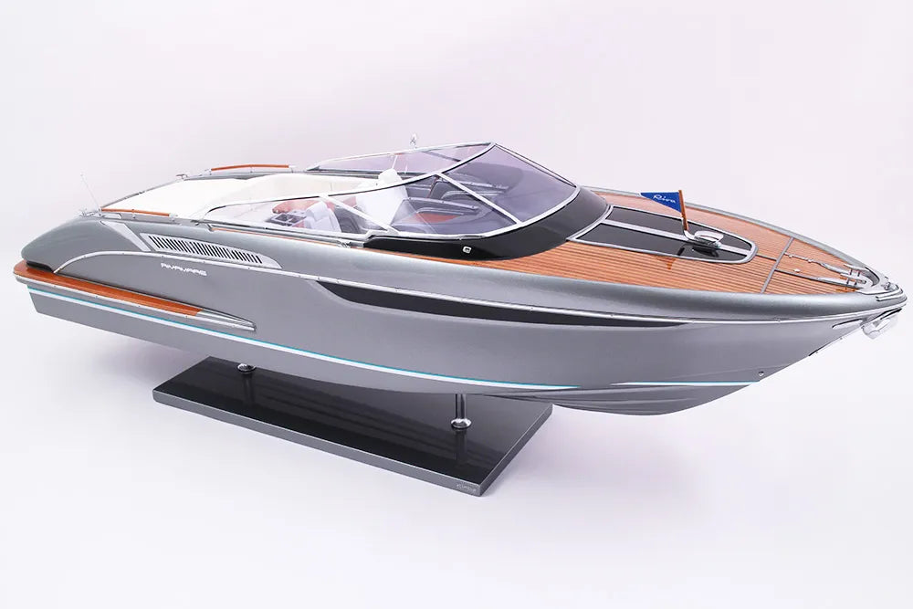 Riva Rivamare ("Grey Shark")