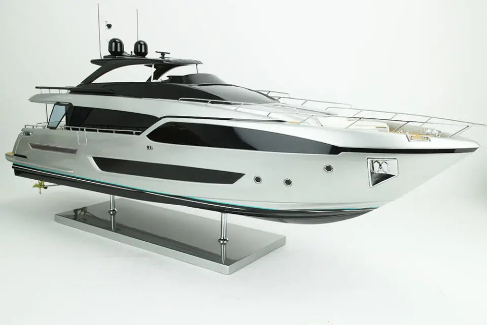 Riva Argo 90′ Regal Silver
