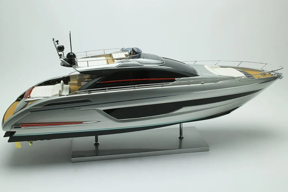 Riva Ribelle 66′ (Regal Silver)