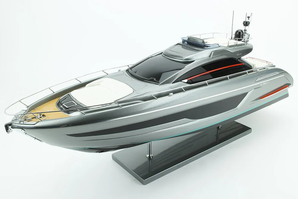 Image Zoom Riva Ribelle 66′ (Grey Shark)