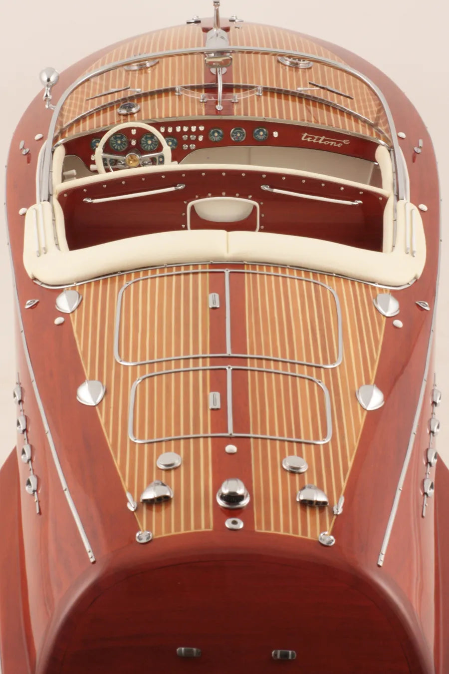 Riva Super Tritone 82cm (Ivory)