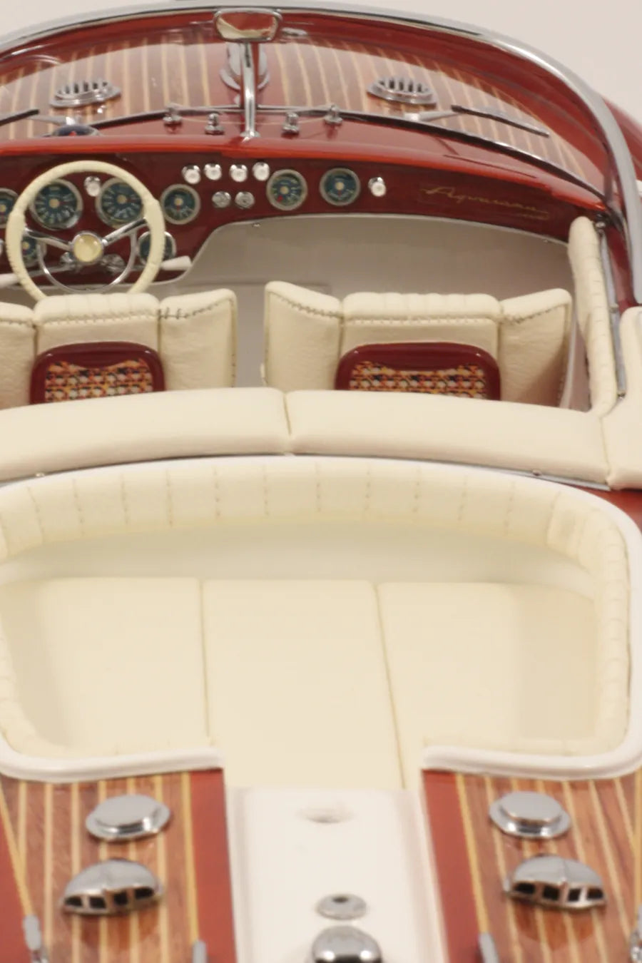 Riva Model Aquarama Special 58cm (Ivory)