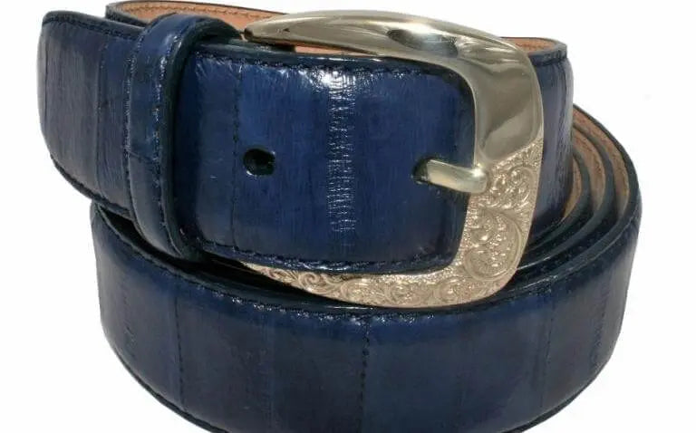 Belt of buckle in bronze