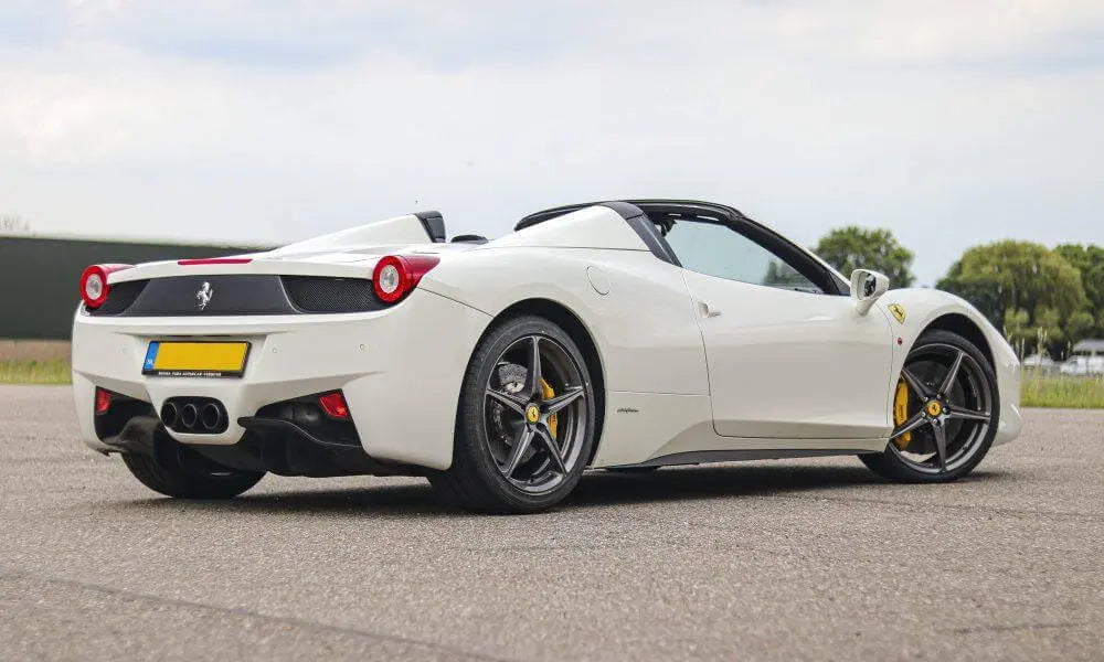 FERRARI 458