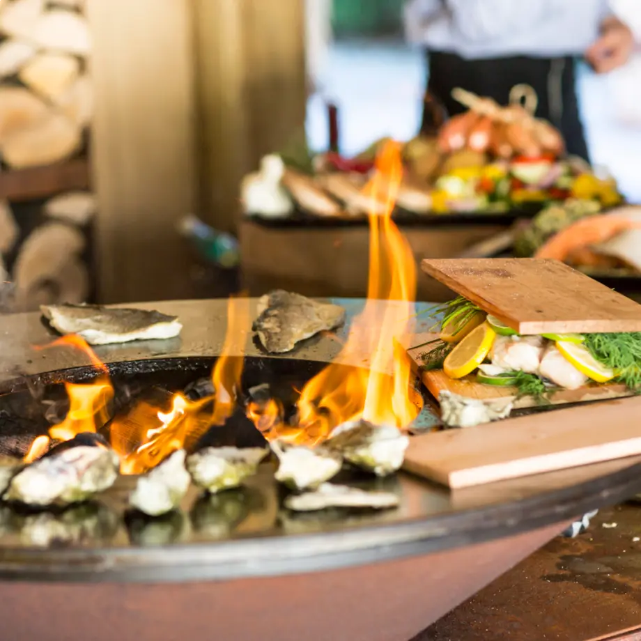 OFYR GRILL ISLAND BLACK TEAK WOOD 85 or 100