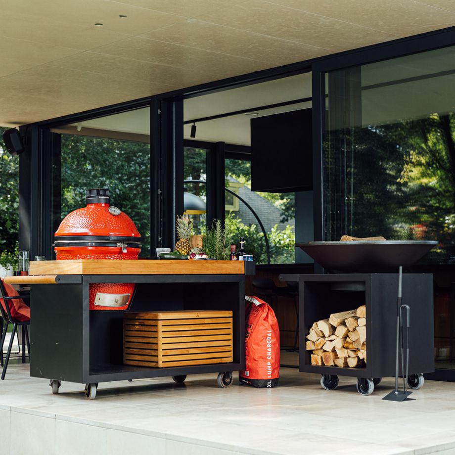 OFYR Grill kamado table Black 135 Pro Teak wood base