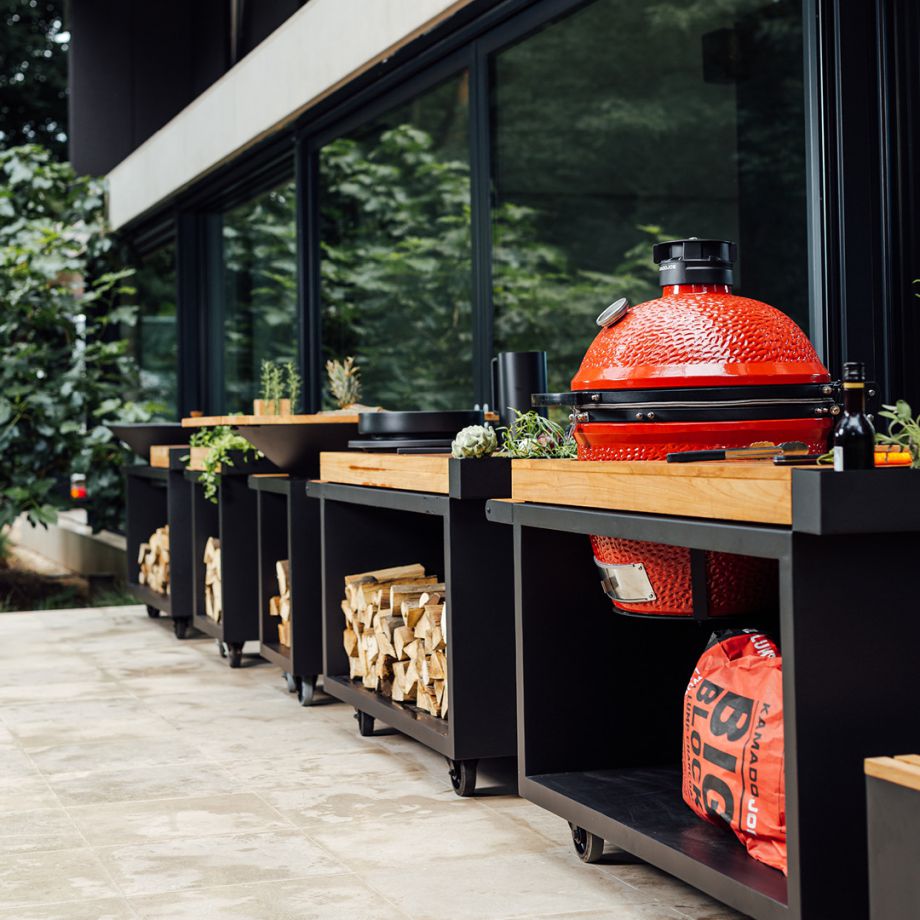OFYR Grill kamado table Black 135 Pro Teak wood base