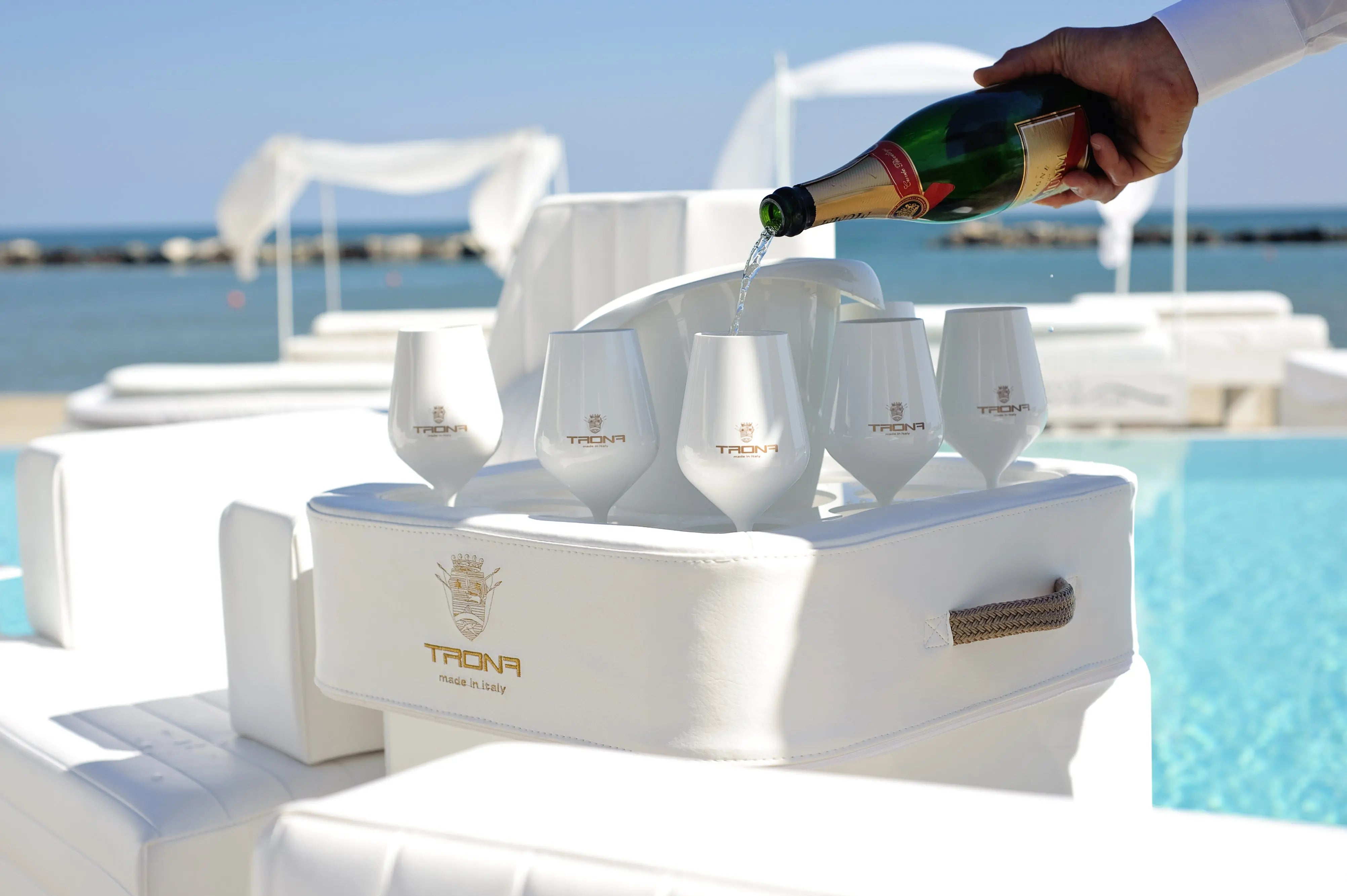 Trona Floating Table / Tray