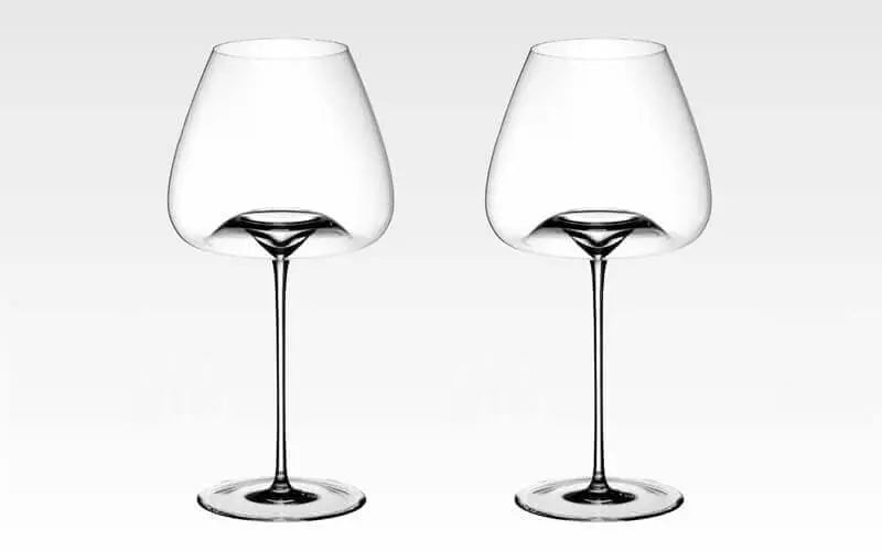 Wijnglas met fijne structuur
