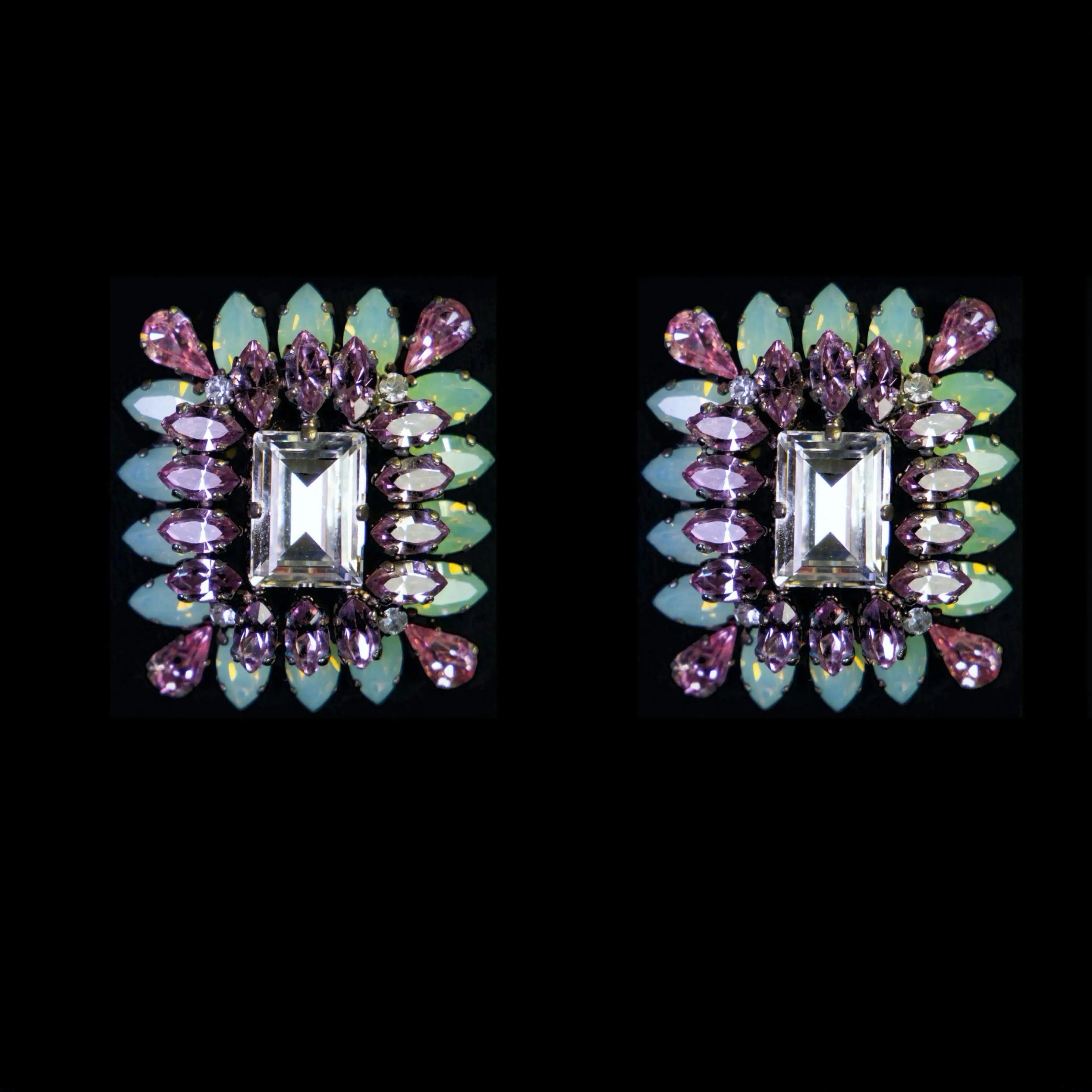 Prachtige oorbel gemaakt met SWAROVSKI-KRISTALLEN