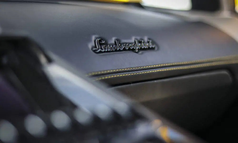 LAMBORGHINI AVENTADOR S