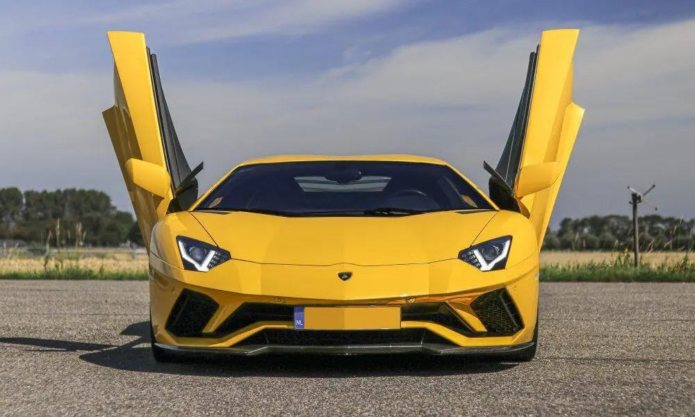 LAMBORGHINI AVENTADOR S