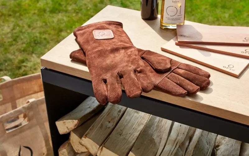Cedar wooden boards by OFYR Accessories 