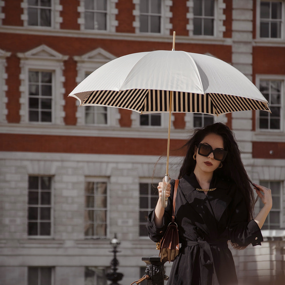 Ivoorkleurige paraplu met zwarte strepen - Paraplu
