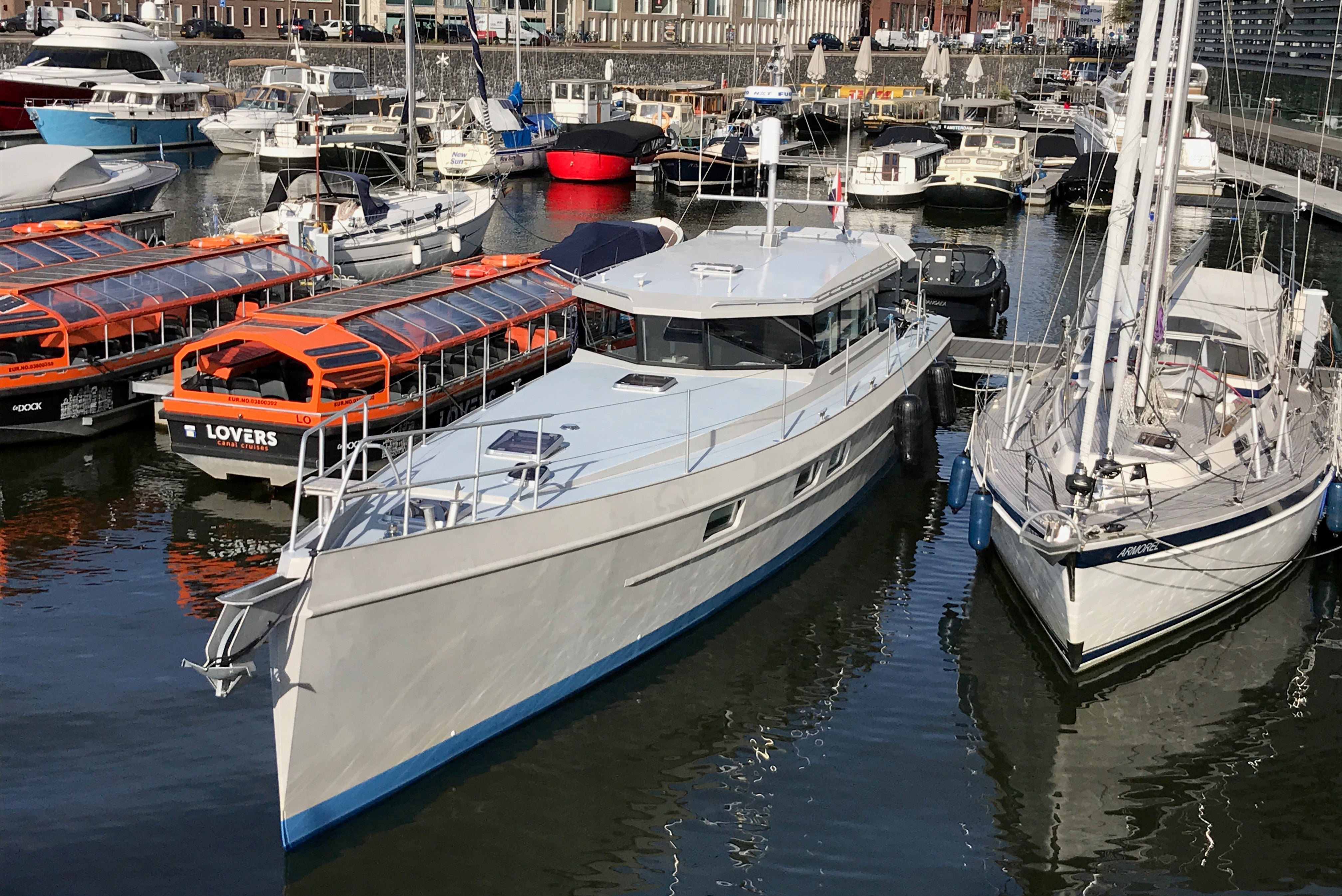 De lange afstandskruiser | LRC58-3 | BRITT Wonders of Luxury - De Long Range Cruiser